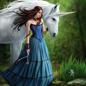 Meet your Posher, Kellie